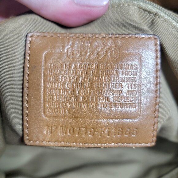 Coach 2007 Signature Hampton Hobo Bag + Bag Scarf & Rhinestone Keychain, $450 Rt - Picture 10 of 12